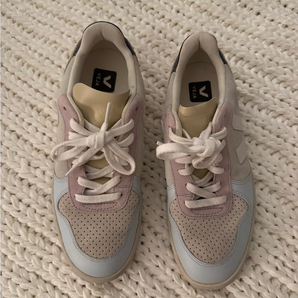 Veja Women's Sneakers - Cream, Light Purple and Light Blue